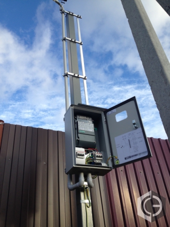 Яхрома Дмитровский район. Электричество проводили к бытовке.